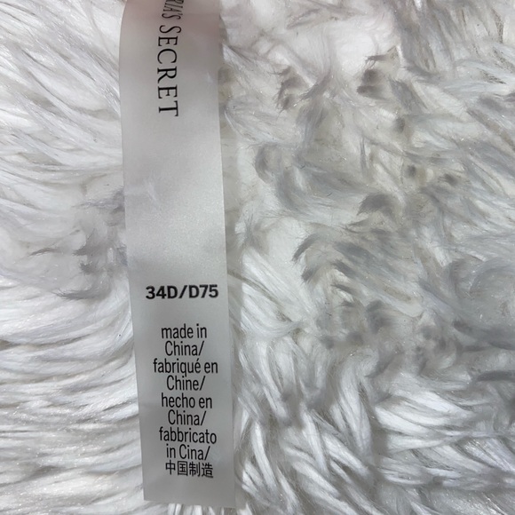 Victoria secret Bikini top - Picture 4 of 5